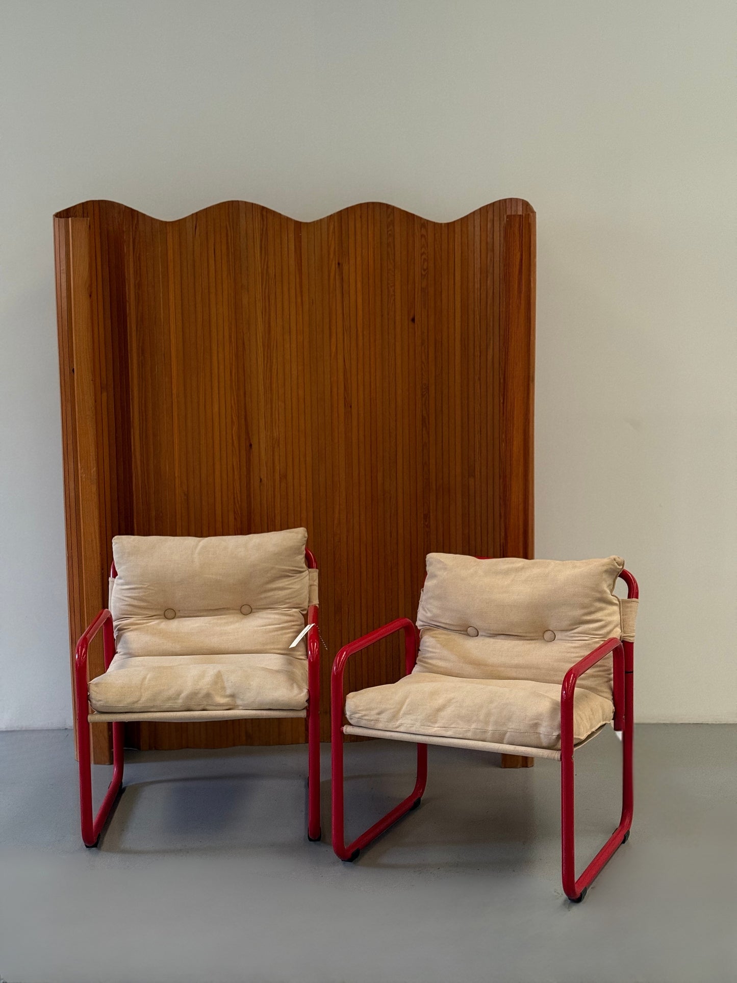 Sillas italianas en color rojo