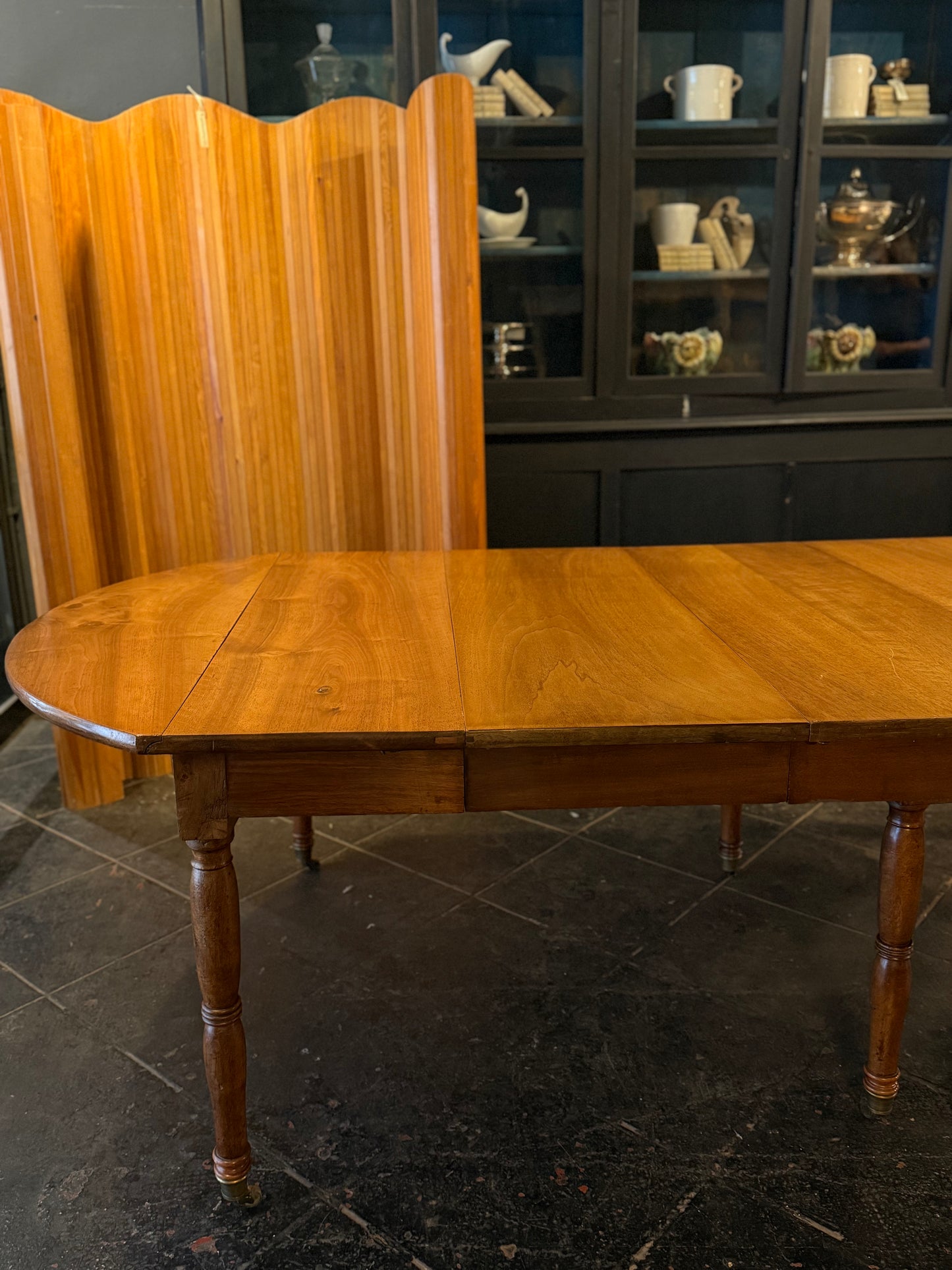 Mesa de nogal extensible