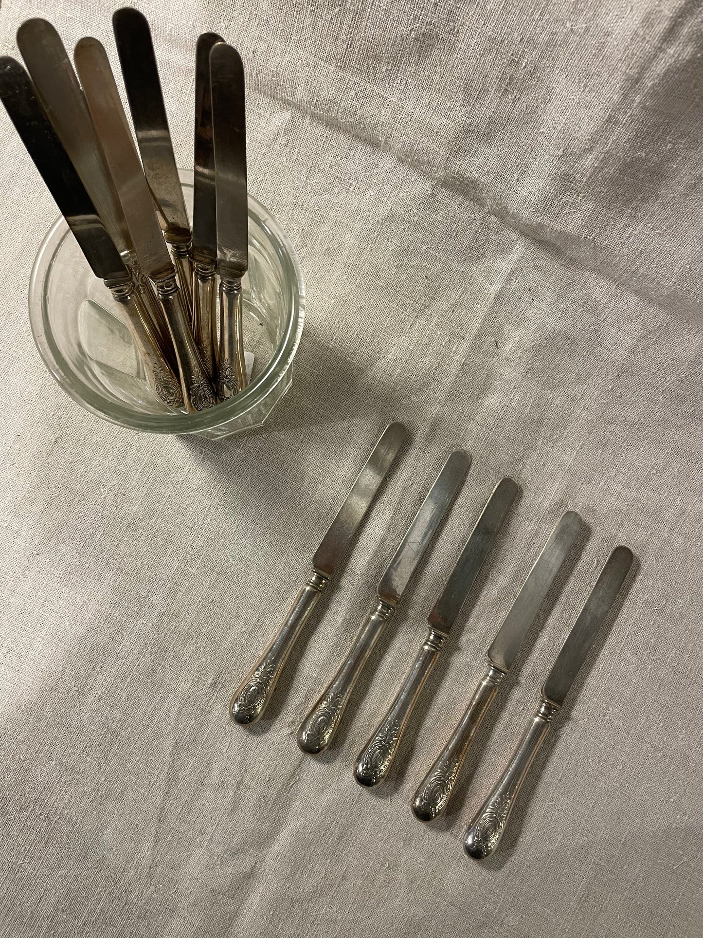 Cuchillos de postre de plata