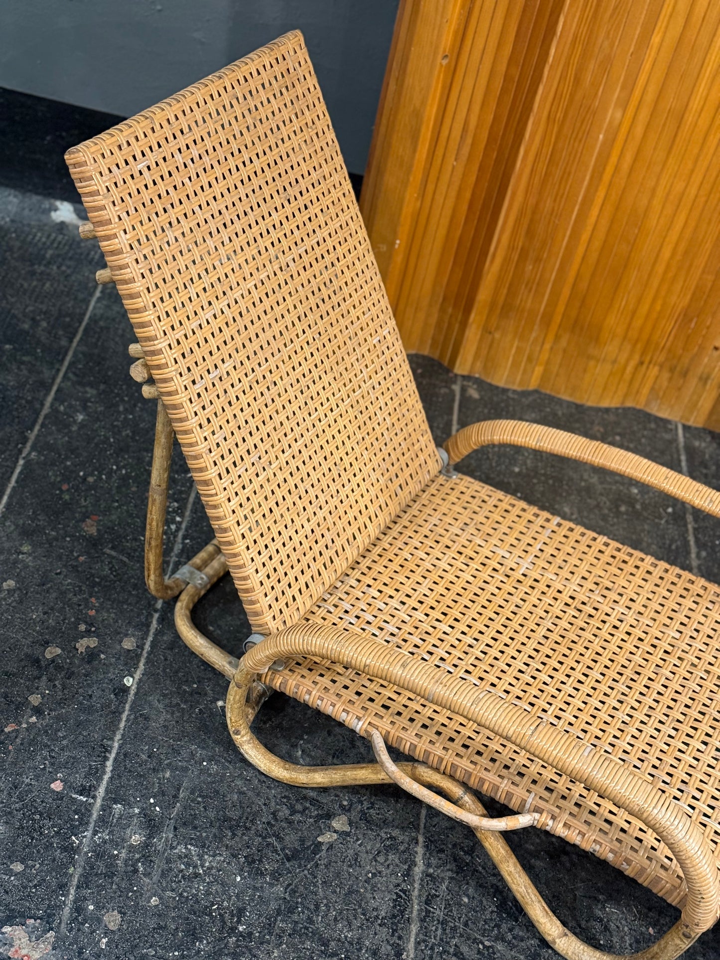 Hamaca de mimbre plegable