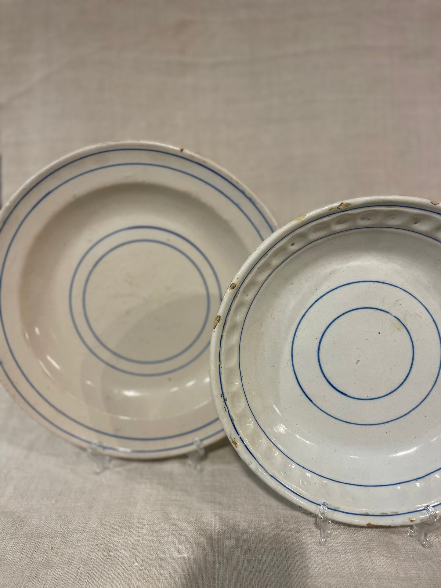 Plato rayas azules