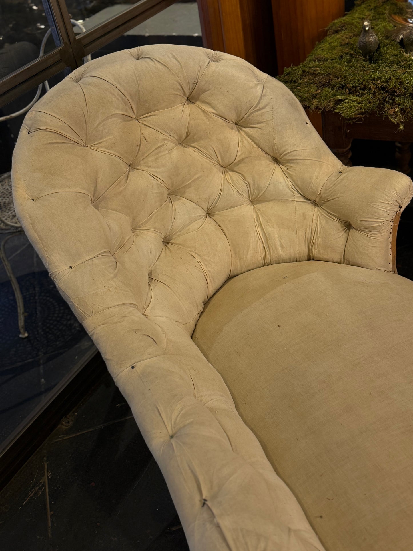 Chaise Longue capitoné destapizada