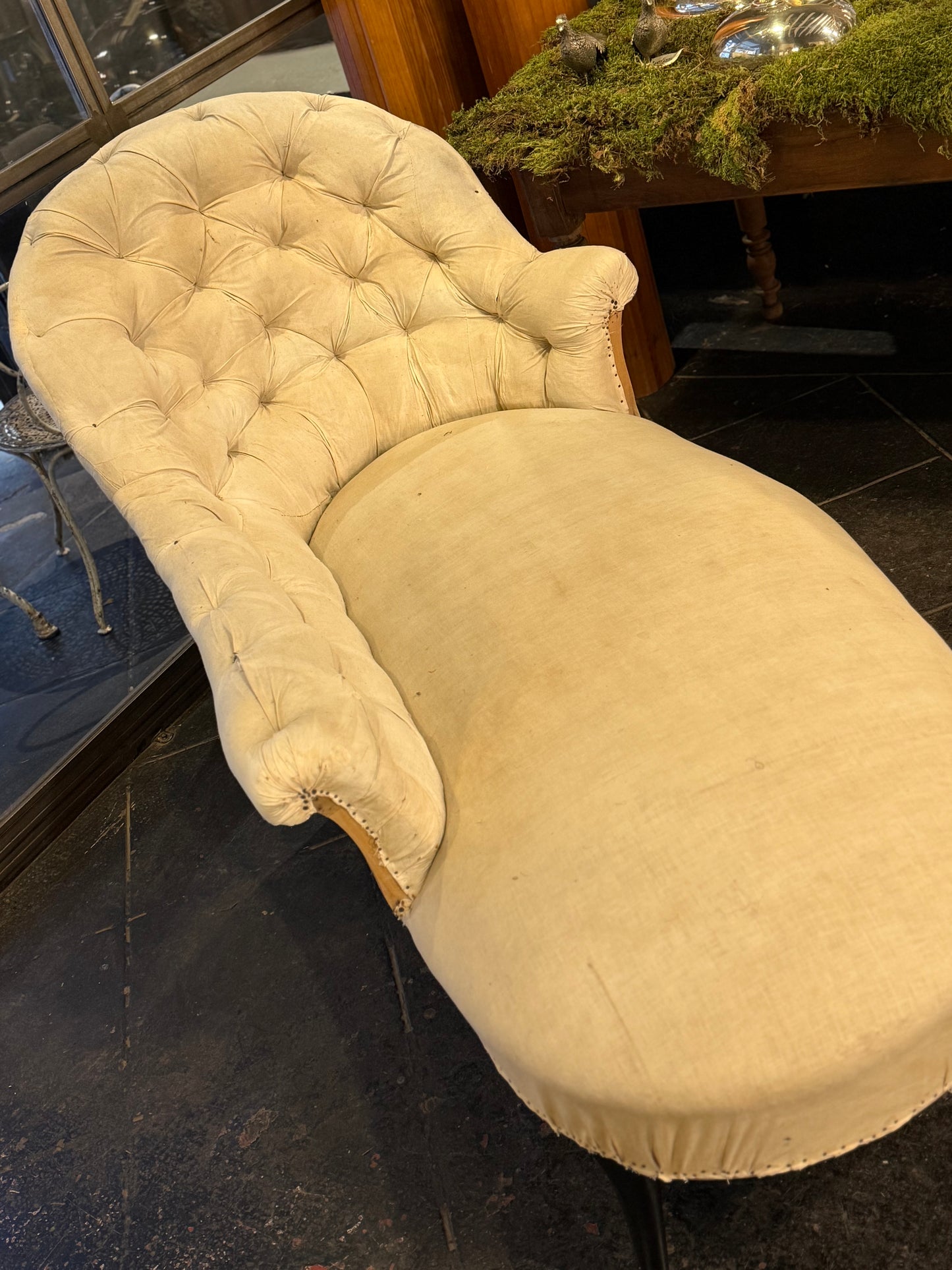 Chaise Longue capitoné destapizada