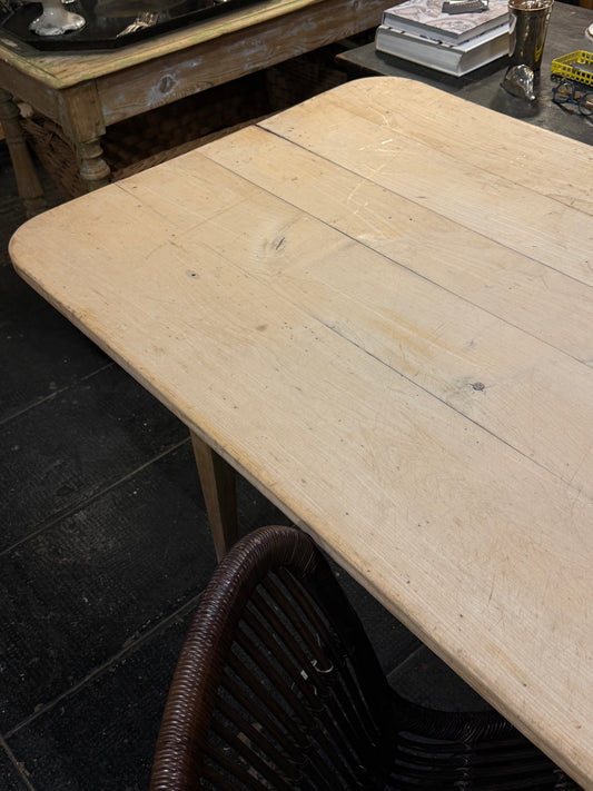 Mesa de despacho francesa de pino con cajones a ambos lados