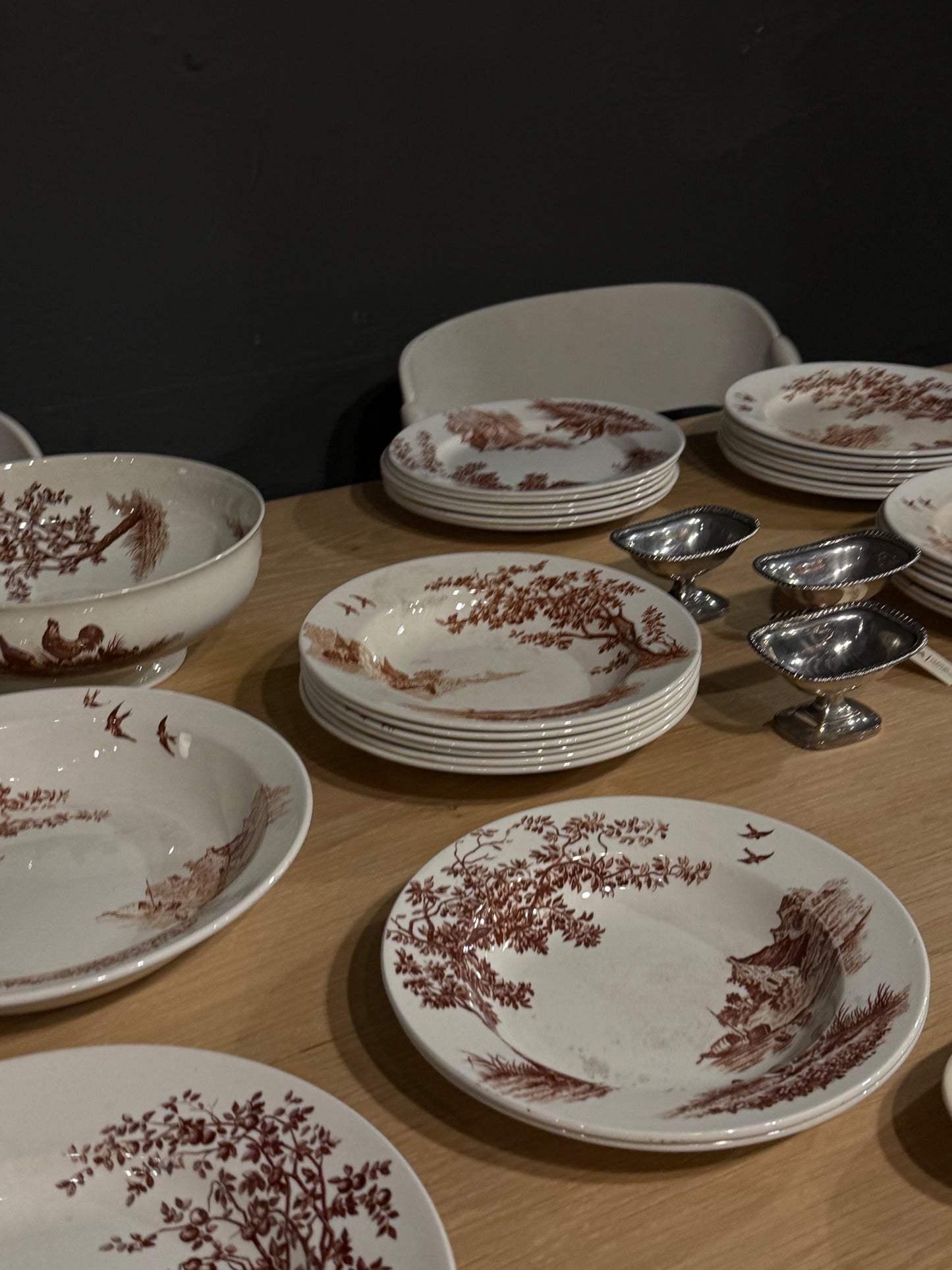 Vajilla Terre de Fer en tonos marrones