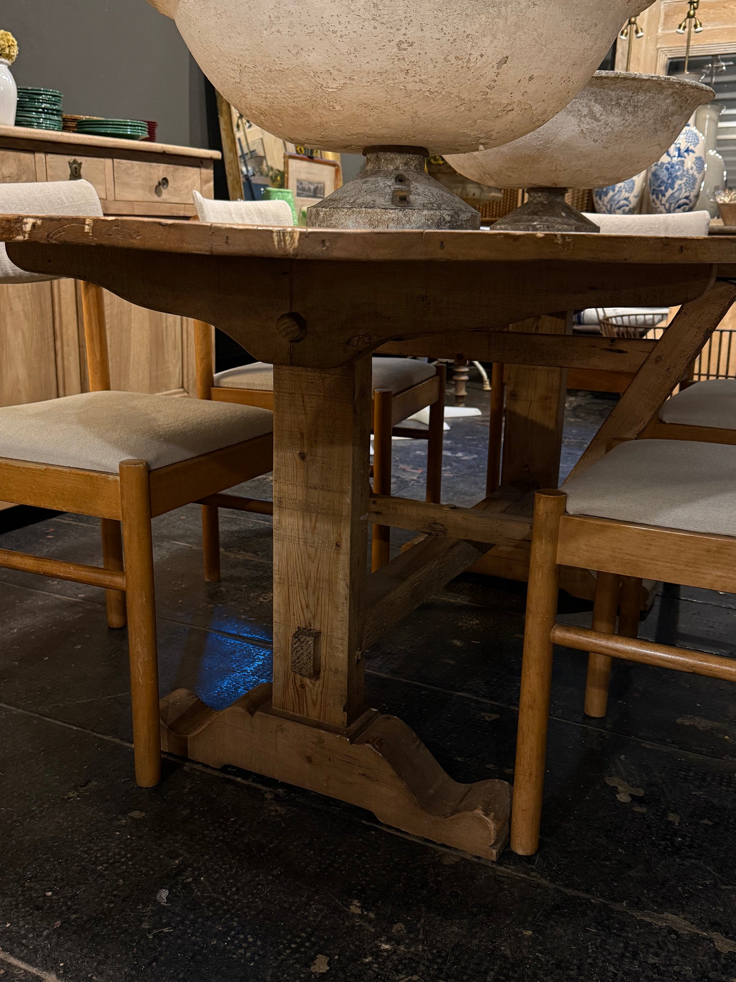 Mesa de vendimia ovalada · Gran formato