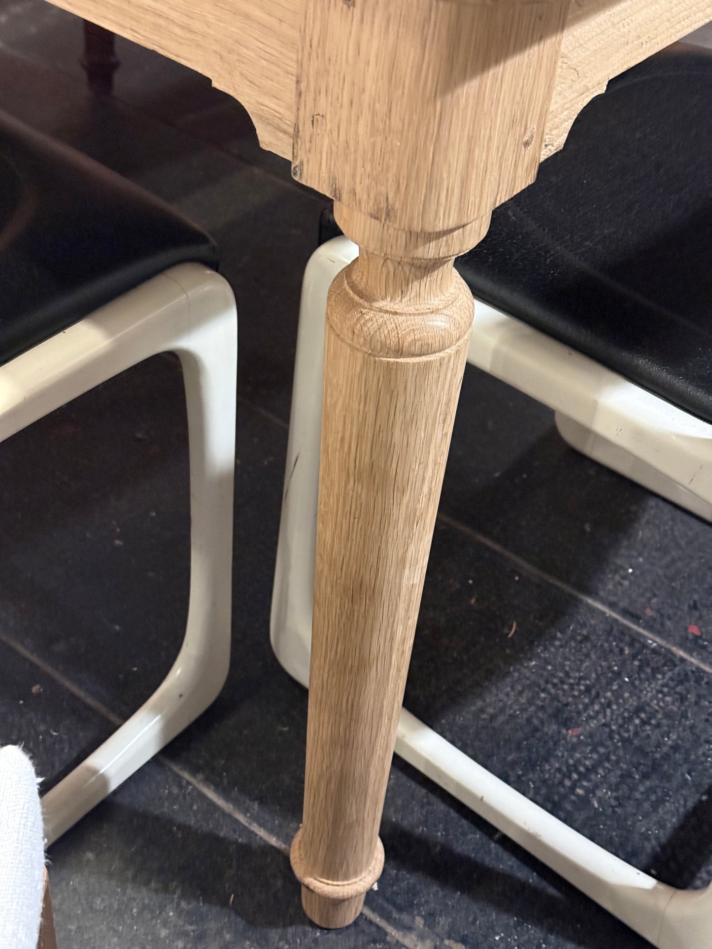 MESA A MEDIDA: Mesa de roble rectangular