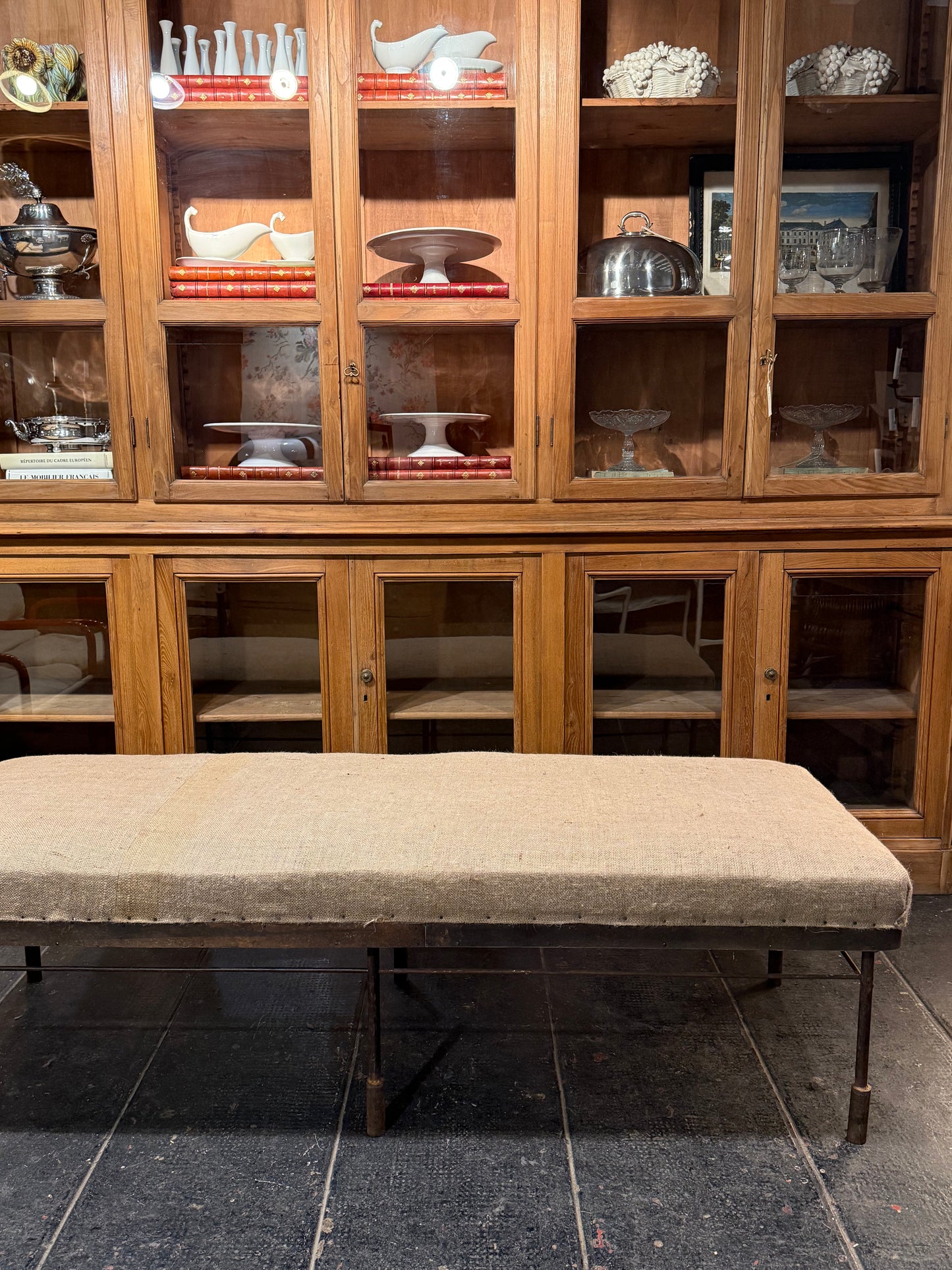 Banqueta Italiana de Hierro y Saco Antiguo