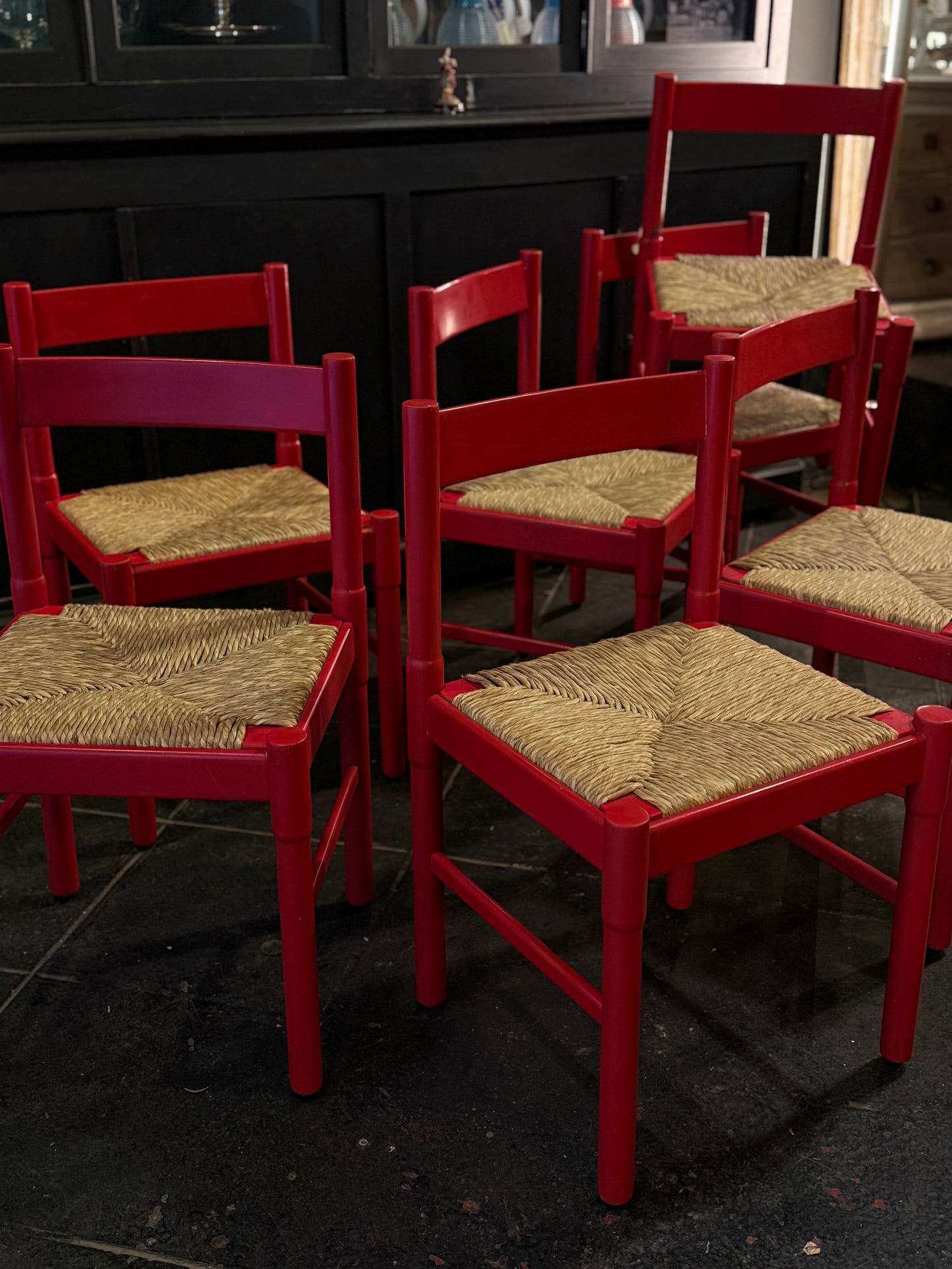 Sillas de comedor estilo Vico Magistretti