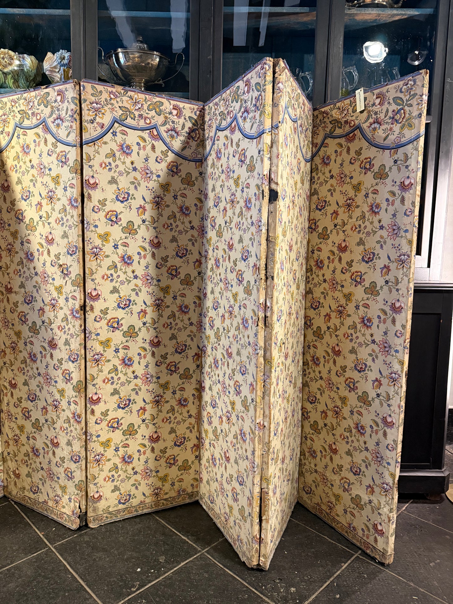 Biombo de Papel con Flores