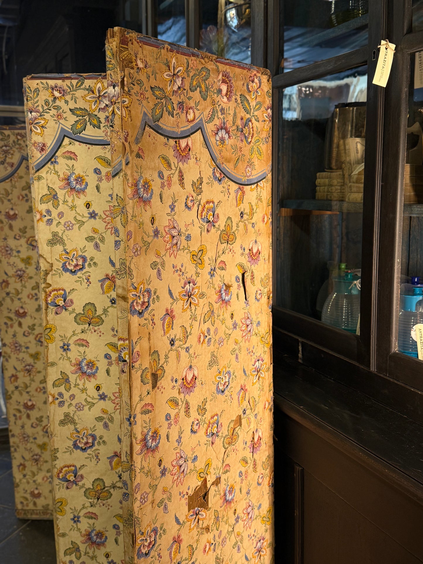 Biombo de Papel con Flores