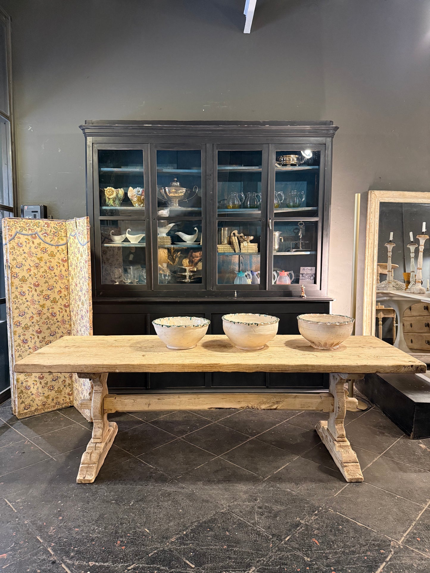 Mesa de Roble con Travesaño