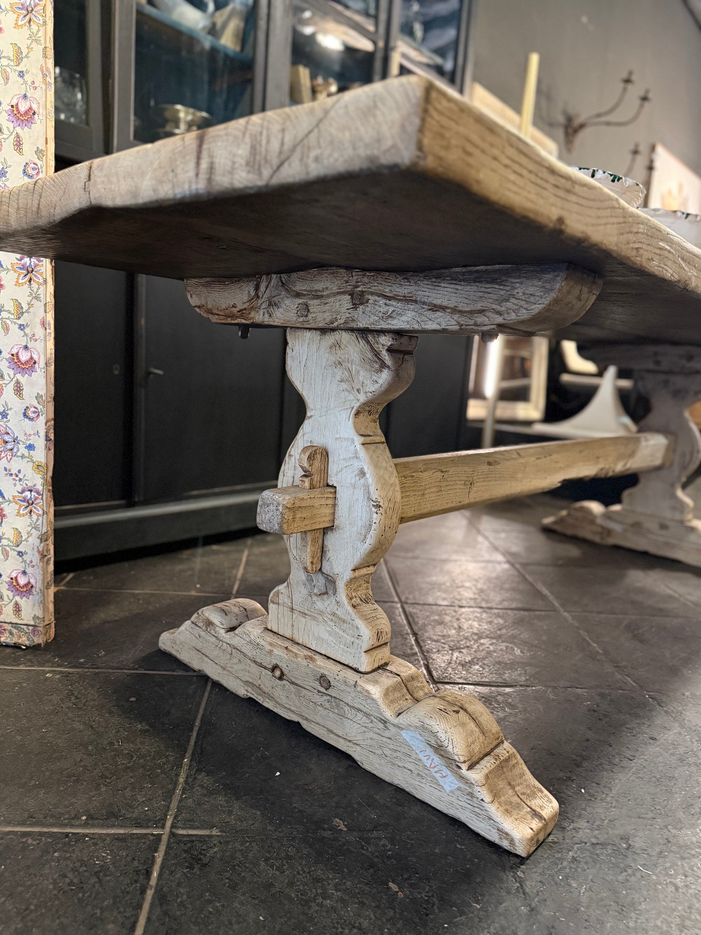 Mesa de Roble con Travesaño