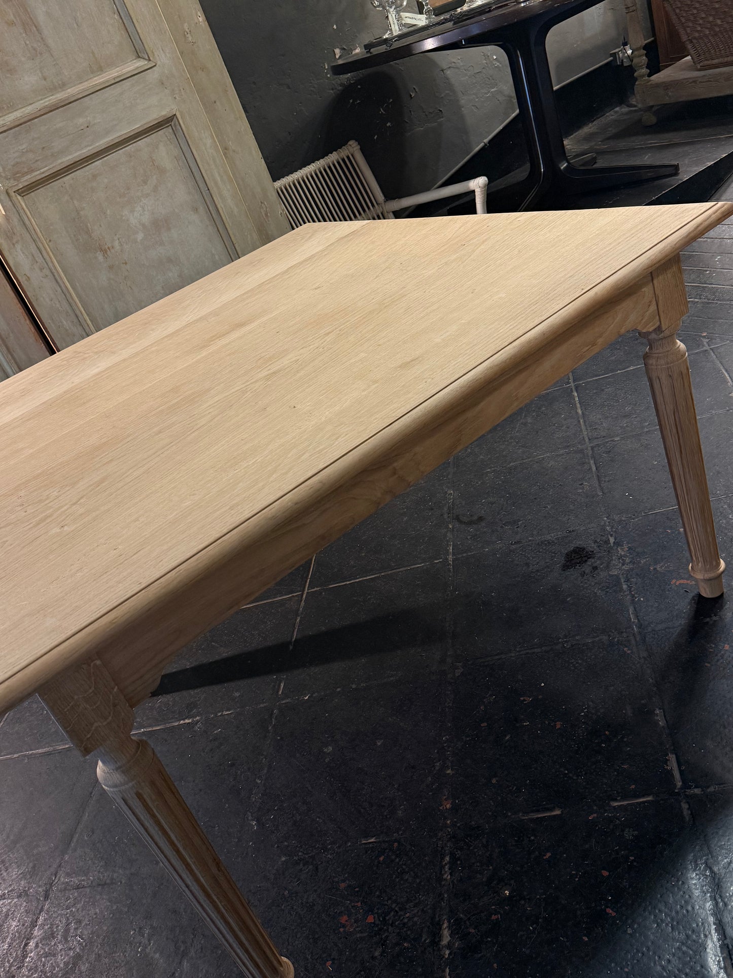 MESA A MEDIDA: Mesa de roble cuadrada