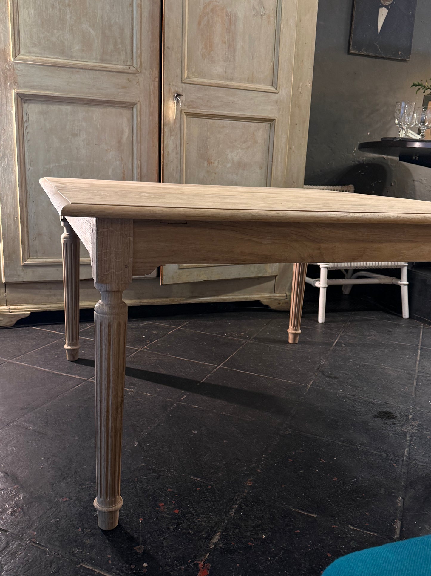 MESA A MEDIDA: Mesa de roble cuadrada