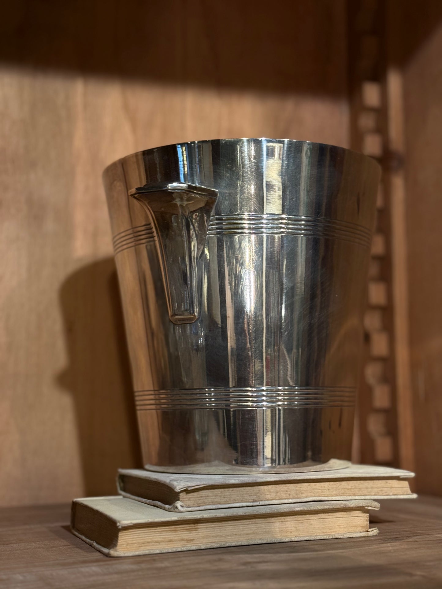 Champañera individual de metal plateado