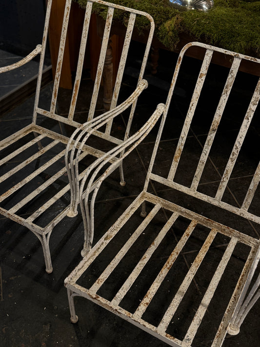 Pareja de butacas de hierro