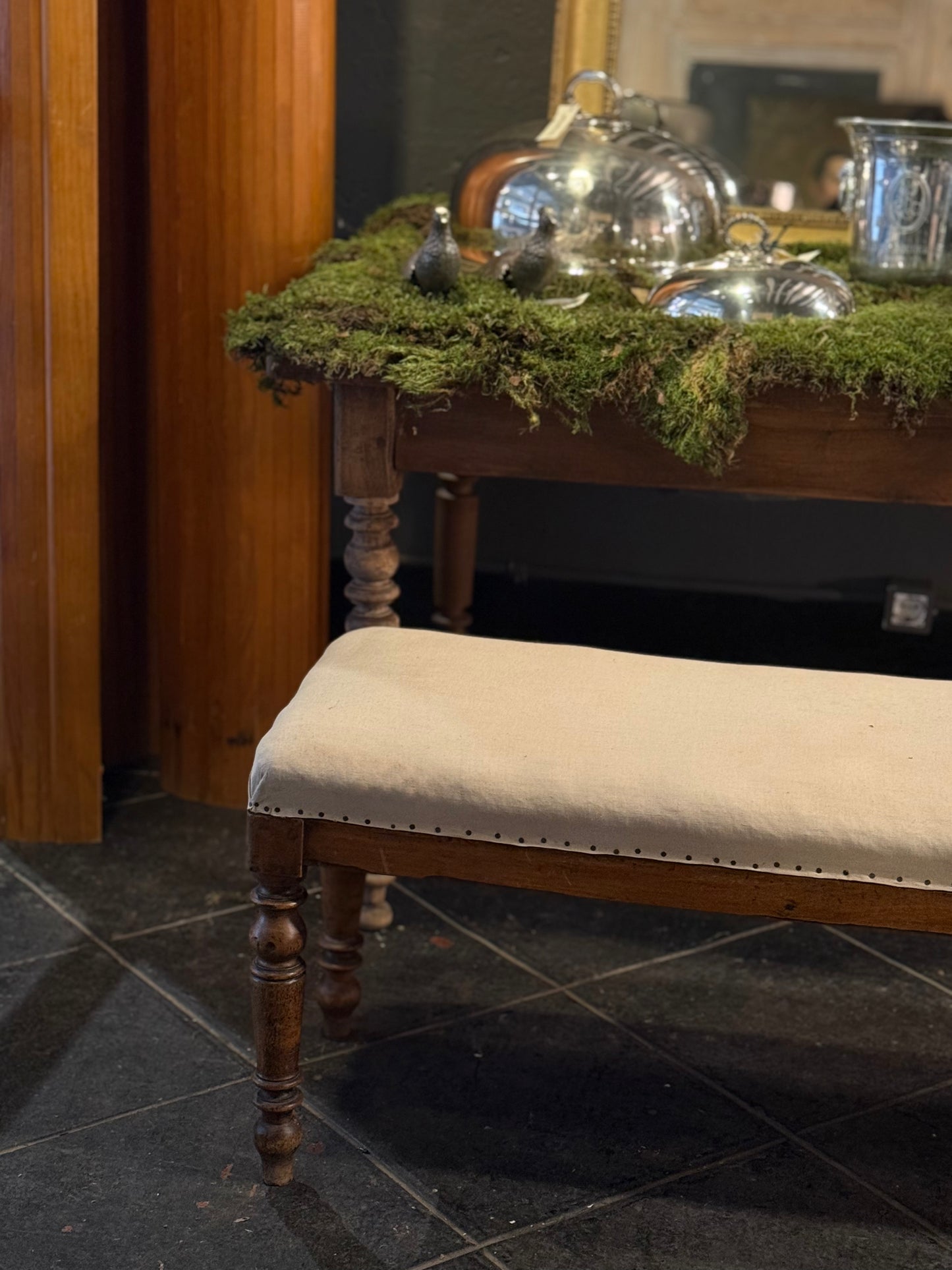 Banqueta de nogal destapizada