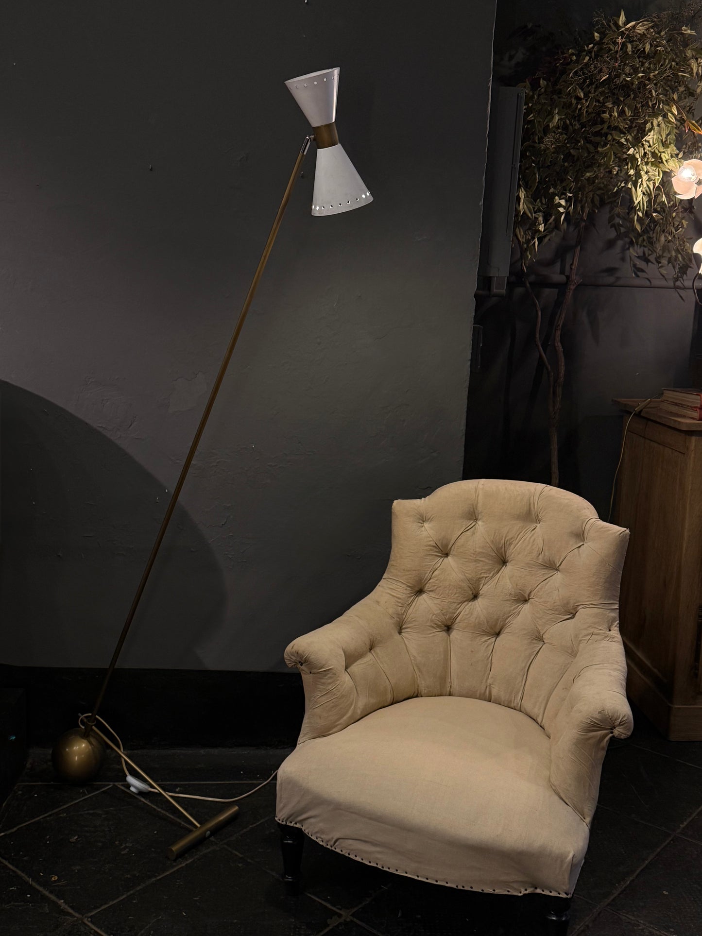 Lámpara de pie “Diavolo” estilo Stilnovo, c. 1980